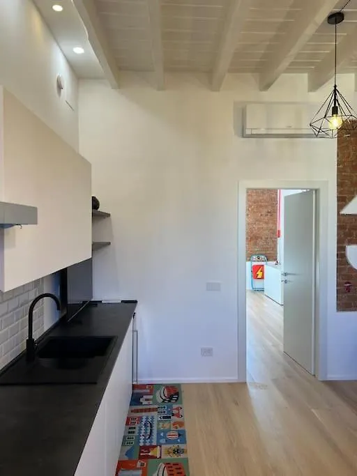 Bm 93 Comfort Suite Milan